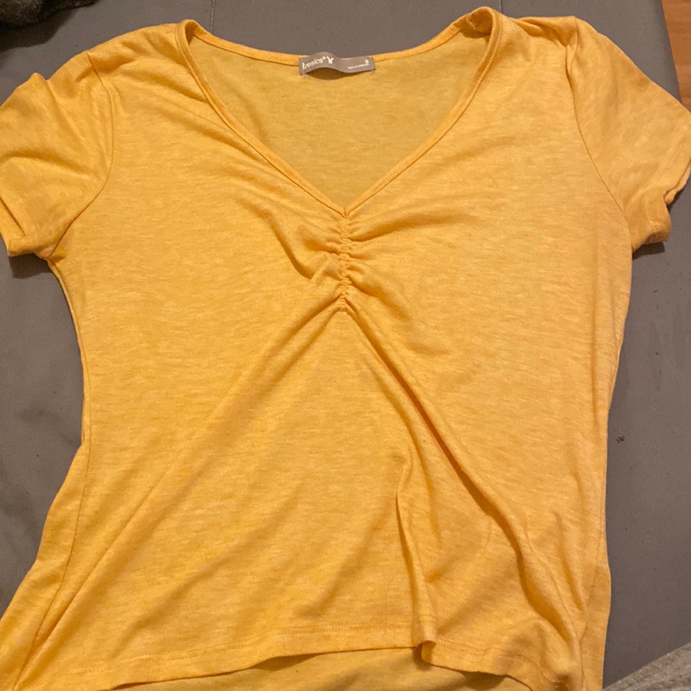 Cute orange top